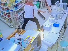 Miraculous Christmas Present y0AI